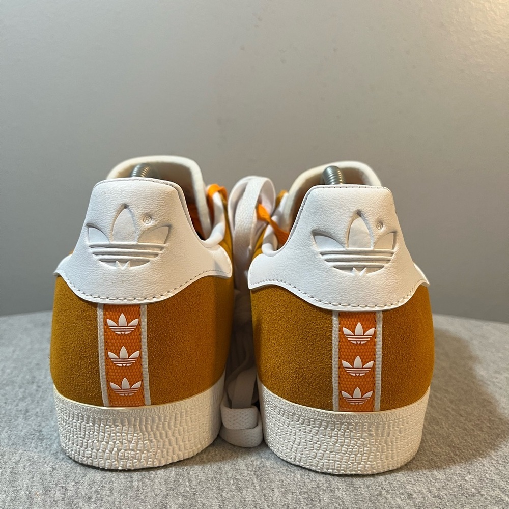 Adidas Originals Gazelle Suede Sneakers Orange/White Men’s Size 9.5 IG2091​ - Picture 5 of 11